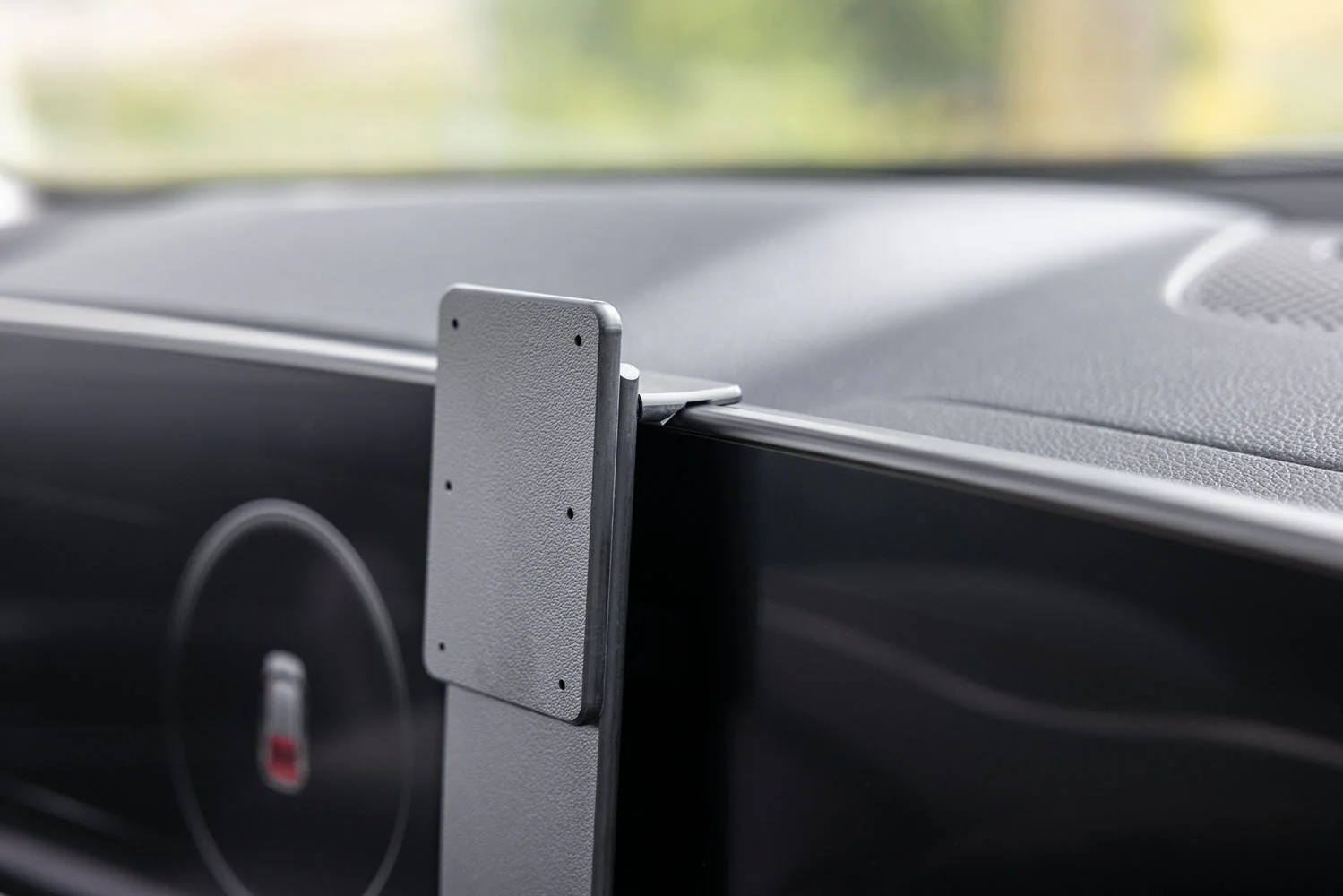 Center Dash Mount for Kia Telluride - Image 4