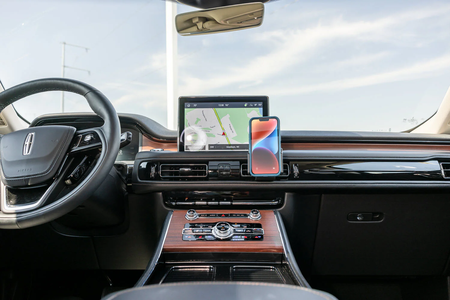 Angled Dash Mount for Lincoln Aviator, Nautilus - Image 8