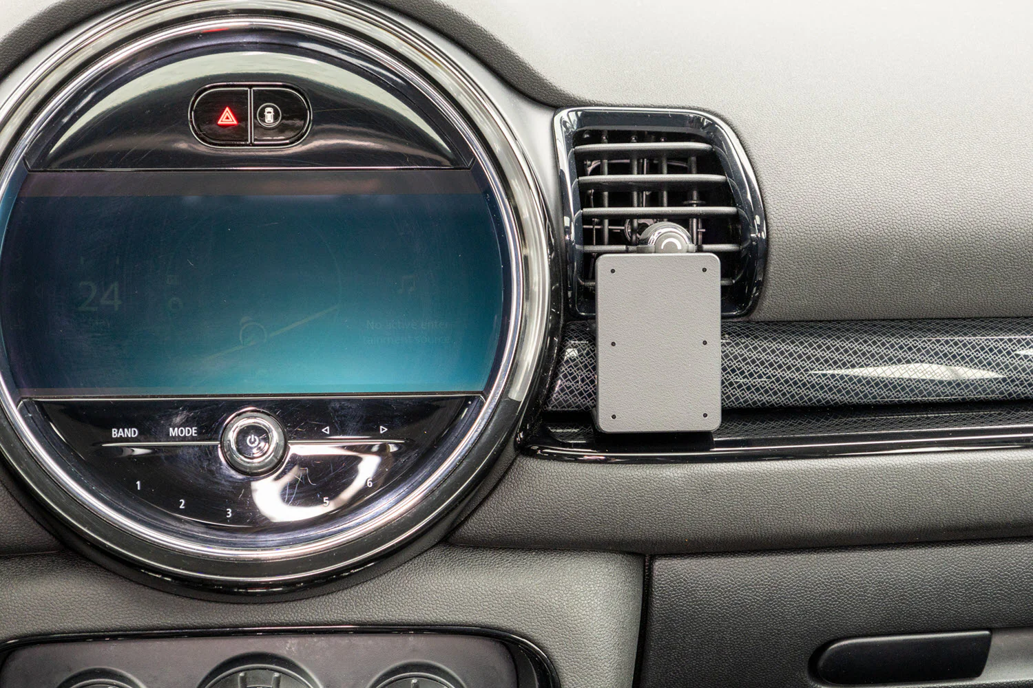 Mini Clubman Center Dash Mount - Image 2
