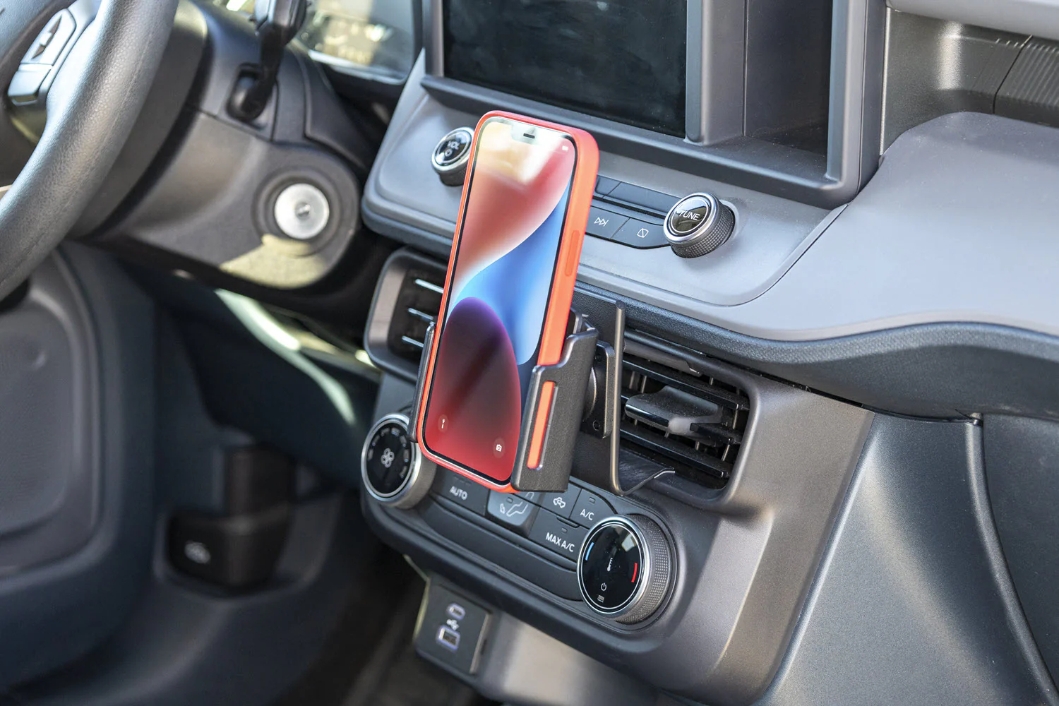 Center Dash Mount for Ford Maverick - Image 7