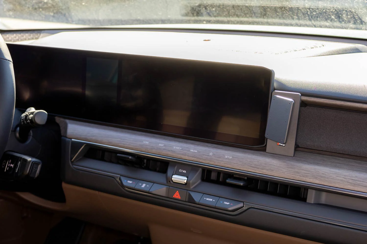 KIA EV9 Center Dash Mount - Image 2