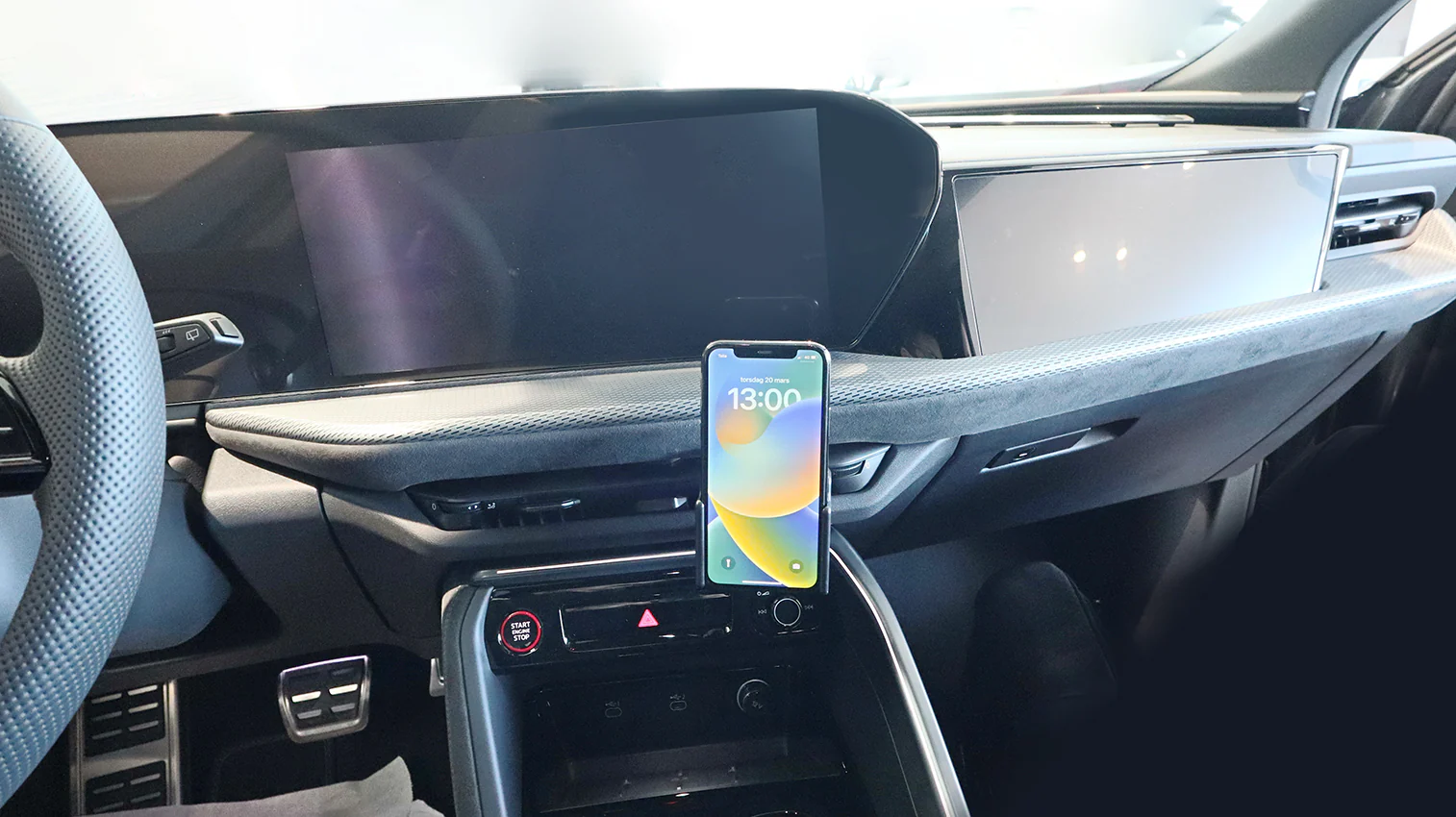 Audi Q5 Center Dash Mount - Image 4