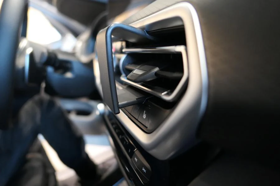 Center Dash Mount for BMW X3/X4-series - Image 2