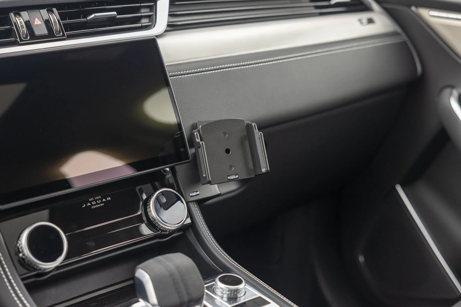 Angled Dash Mount for Jaguar F Pace - Image 5